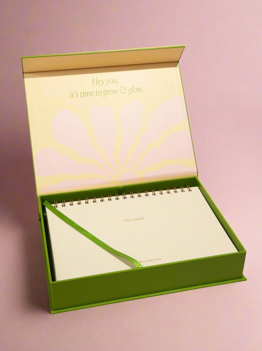 The Daily Journal by Amenities gift set