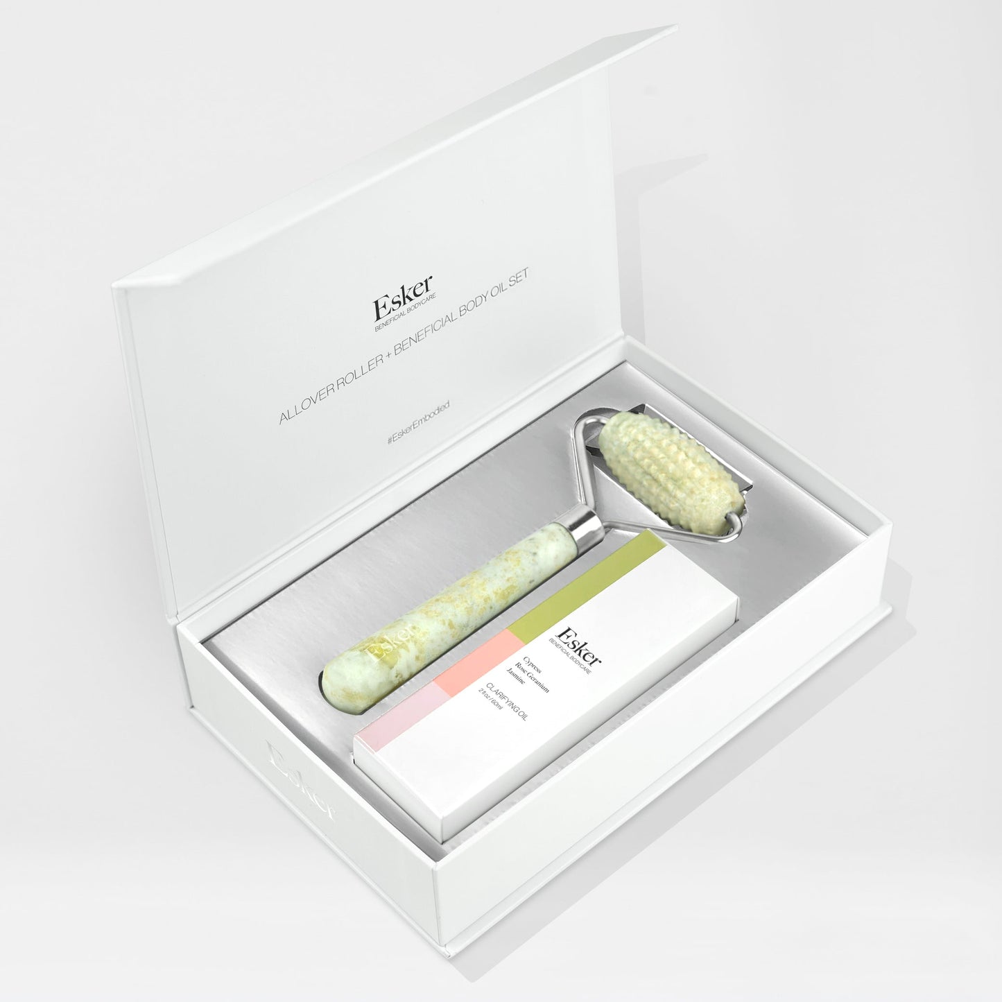 Esker’s Allover Roller and Clarifying Oil Duo in the box