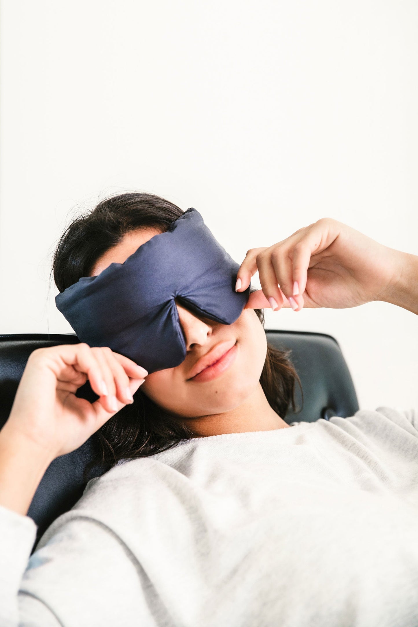 Sunday Citizen Crystal Powered Sleep Mask with Washable Silk in Navy